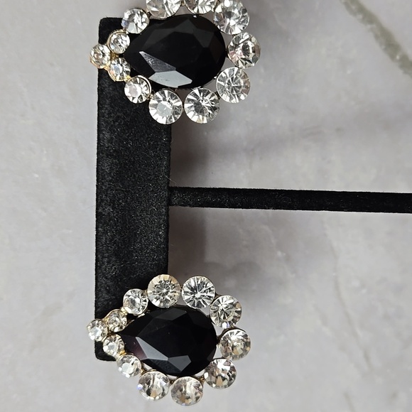 Elegant Black and Silver Rhinestone Teardrop Earrings - Picture 15 of 17
